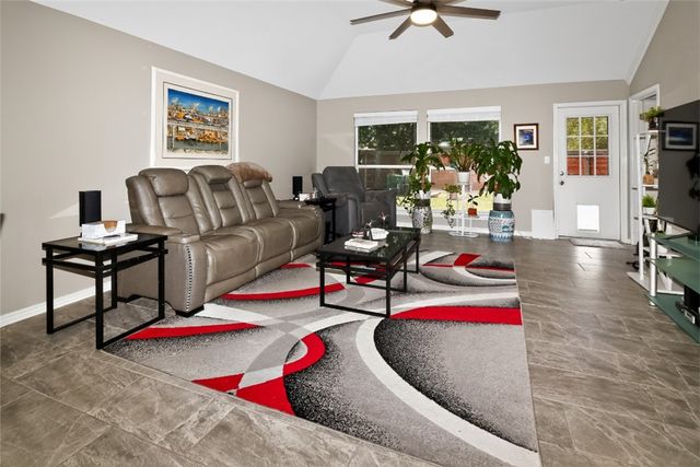 7521 Fort Griffen Dr, Corpus Christi, TX 78414