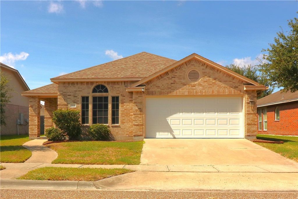 7521 Fort Griffen Dr, Corpus Christi, TX 78414