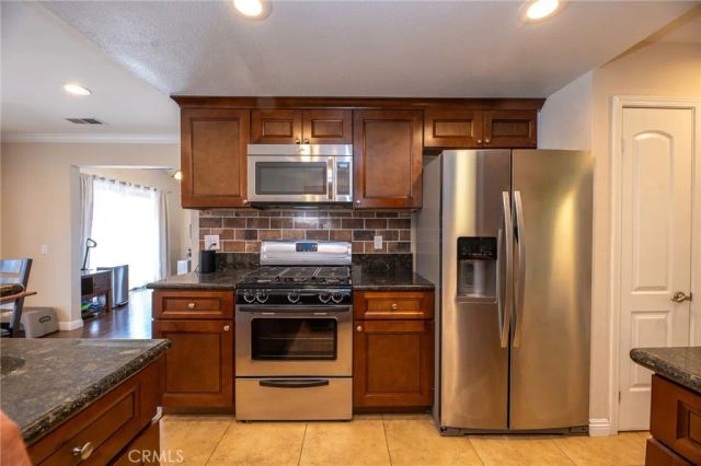 2324 Fan Palm Drive, Corona, CA 92879