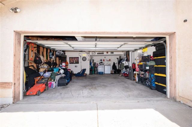 2324 Fan Palm Drive, Corona, CA 92879