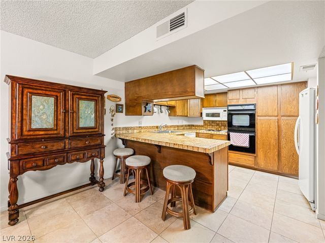 3422 Kensbrook Street, Las Vegas, NV 89121