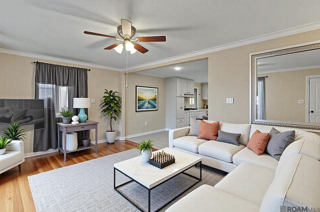 10465 White Oak Dr, Baton Rouge, LA 70815