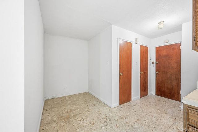 2323 32nd Street, Astoria, NY 11105