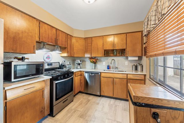 624 Georgian Drive, Columbus, OH 43228