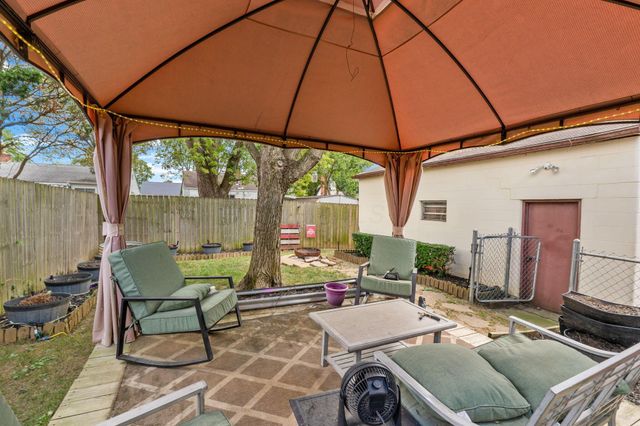 624 Georgian Drive, Columbus, OH 43228