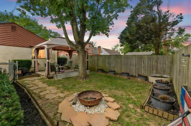 624 Georgian Drive, Columbus, OH 43228