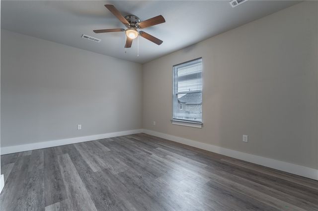 1358 N Porter Road 1, Fayetteville, AR 72703