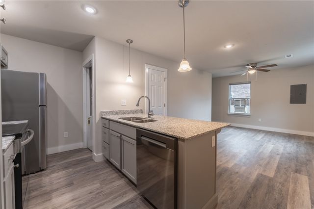 1358 N Porter Road 1, Fayetteville, AR 72703