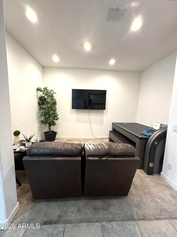 9221 W GLENROSA Avenue, Phoenix, AZ 85037