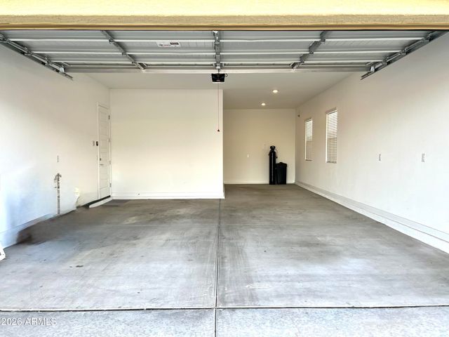 9221 W GLENROSA Avenue, Phoenix, AZ 85037