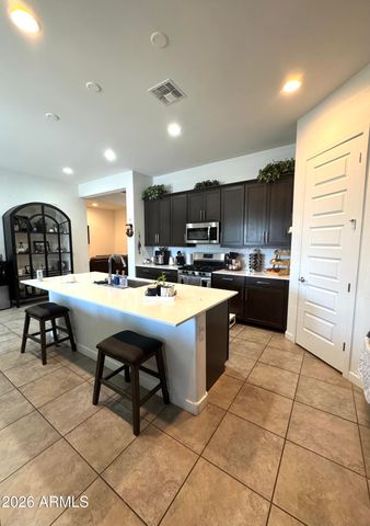 9221 W GLENROSA Avenue, Phoenix, AZ 85037