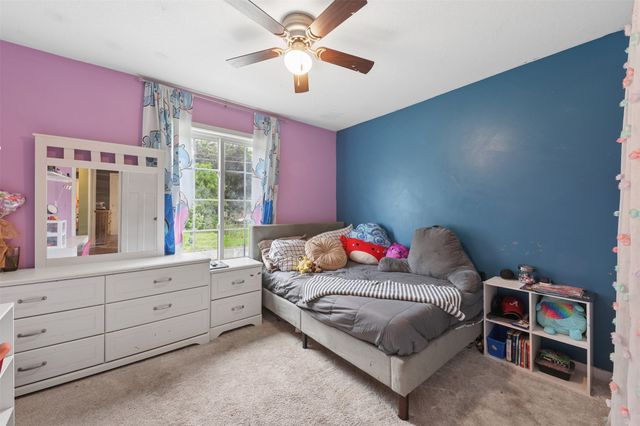 1269 Stewart Street, Des Moines, IA 50316