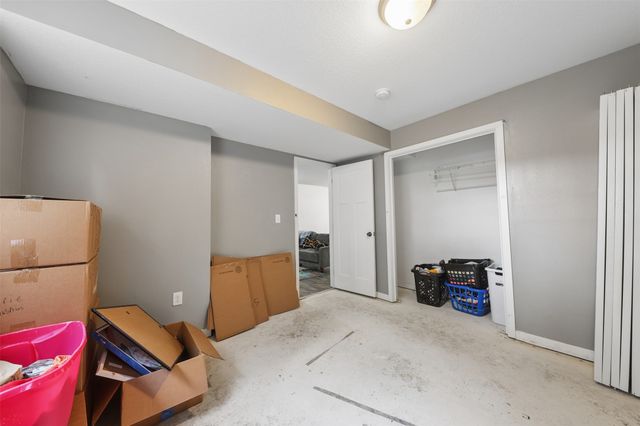 1269 Stewart Street, Des Moines, IA 50316