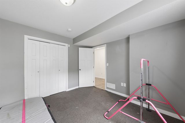 1269 Stewart Street, Des Moines, IA 50316