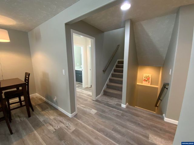 1553 Ammon NW St, Salem, OR 97304