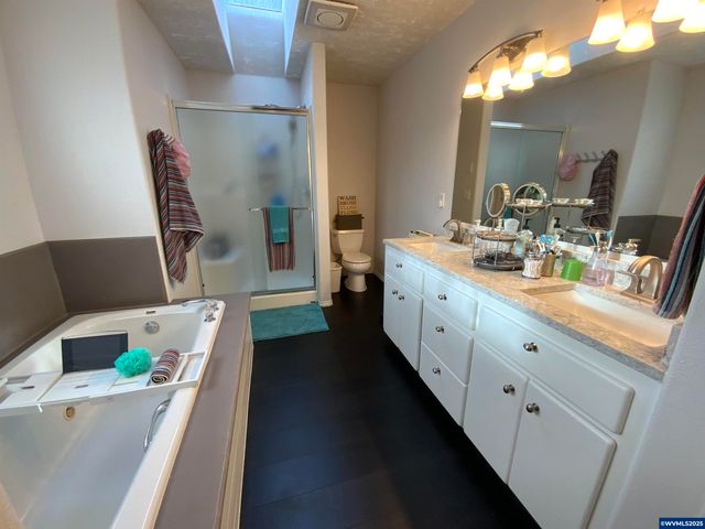 1553 Ammon NW St, Salem, OR 97304