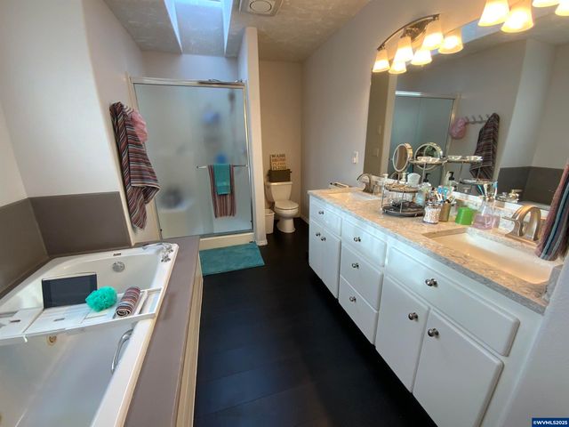 1553 Ammon NW St, Salem, OR 97304