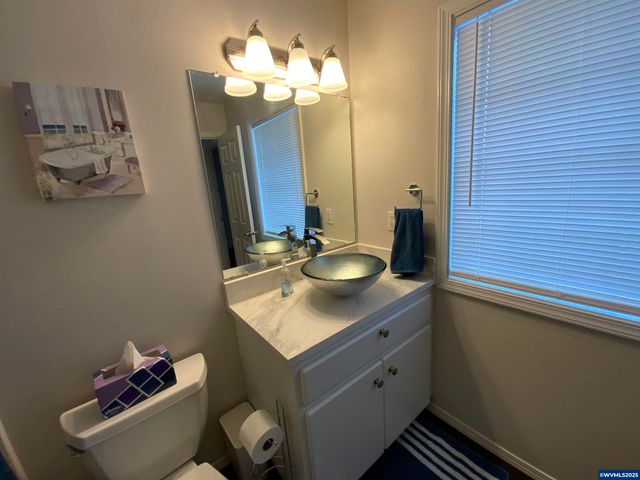 1553 Ammon NW St, Salem, OR 97304