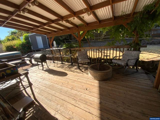 1553 Ammon NW St, Salem, OR 97304