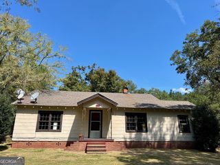 3067 Sr 18 Highway, West Point, GA 31833