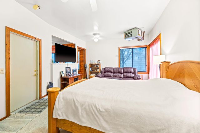 200 Griffin Avenue NE, Hutchinson, MN 55350