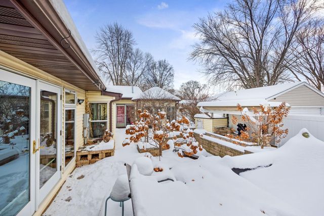 200 Griffin Avenue NE, Hutchinson, MN 55350