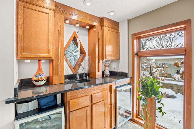 200 Griffin Avenue NE, Hutchinson, MN 55350