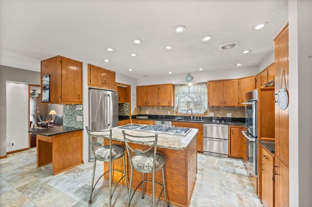 200 Griffin Avenue NE, Hutchinson, MN 55350