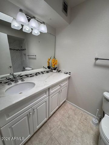 5970 W AUGUSTA Avenue, Glendale, AZ 85301
