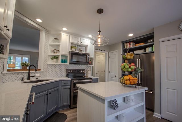 4984 LORDS CREEK DR, Eden, MD 21822