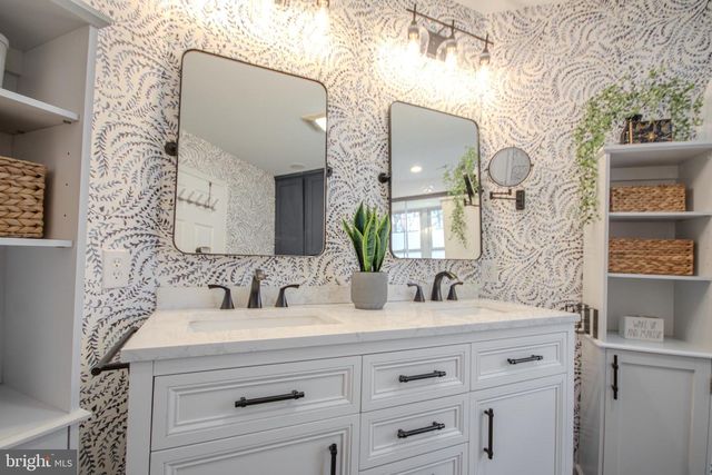 4984 LORDS CREEK DR, Eden, MD 21822