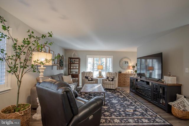 4984 LORDS CREEK DR, Eden, MD 21822