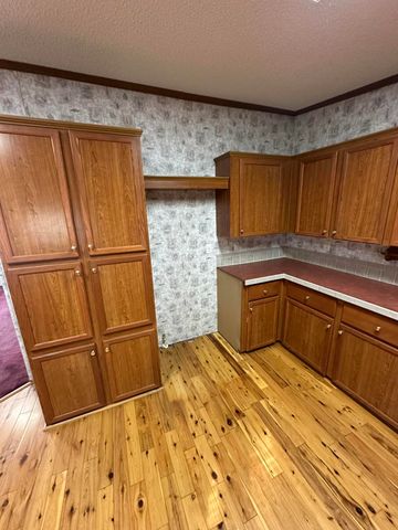 618 Oakridge Road, Defuniak Springs, FL 32433