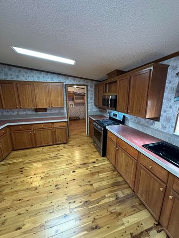 618 Oakridge Road, Defuniak Springs, FL 32433