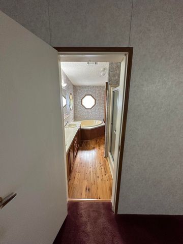 618 Oakridge Road, Defuniak Springs, FL 32433