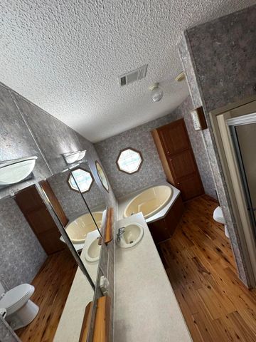 618 Oakridge Road, Defuniak Springs, FL 32433