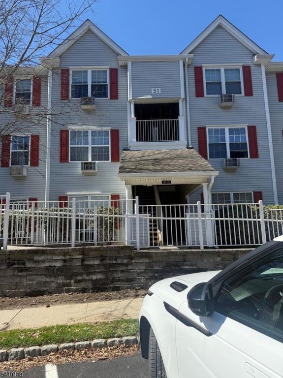 5105 Tudor Dr 05, Pequannock Twp., NJ 07444