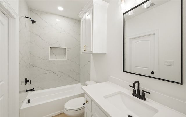 1813 Clapper Rail Dr, Portland, TX 78374