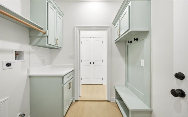 1813 Clapper Rail Dr, Portland, TX 78374