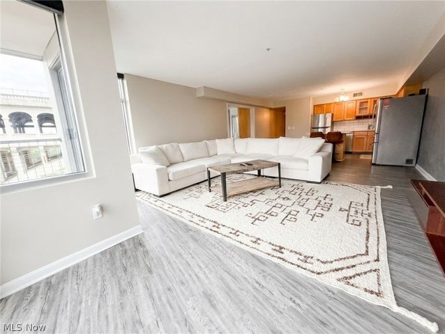 2222 Detroit Avenue 409, Cleveland, OH 44113