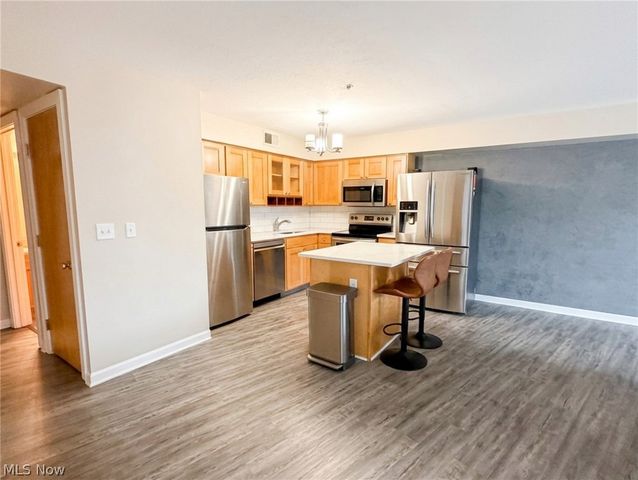 2222 Detroit Avenue 409, Cleveland, OH 44113