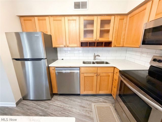 2222 Detroit Avenue 409, Cleveland, OH 44113