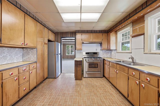 220 Sherman Avenue, Peekskill, NY 10566