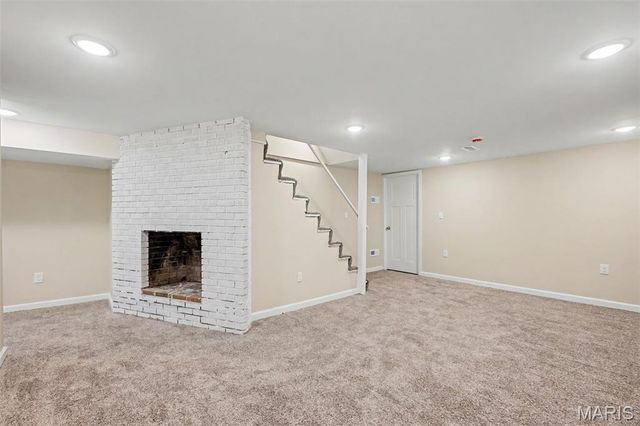 6670 Kenwood Drive, Northwoods, MO 63121