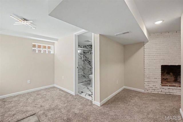 6670 Kenwood Drive, Northwoods, MO 63121