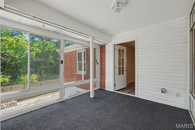 6670 Kenwood Drive, Northwoods, MO 63121