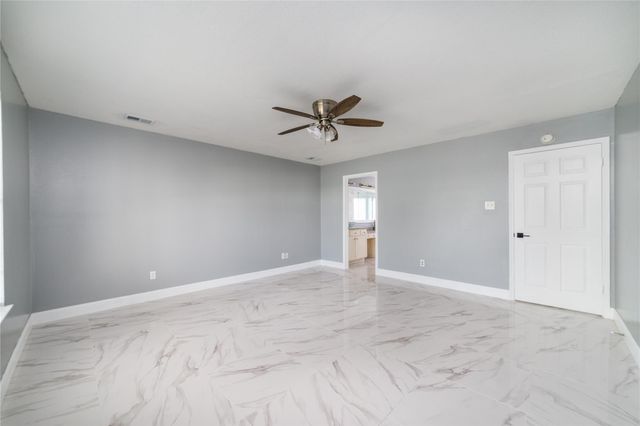 6827 Crystal Point Drive, Katy, TX 77449