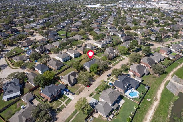 6827 Crystal Point Drive, Katy, TX 77449