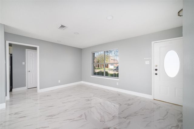 6827 Crystal Point Drive, Katy, TX 77449