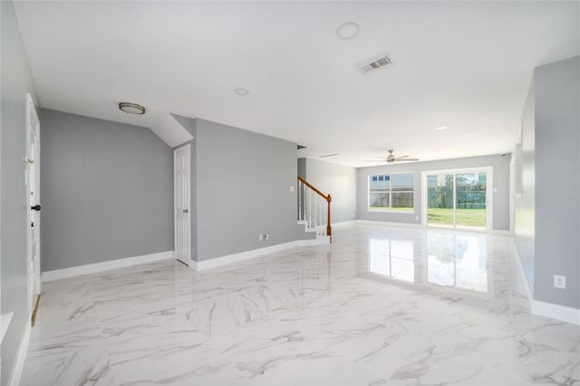 6827 Crystal Point Drive, Katy, TX 77449